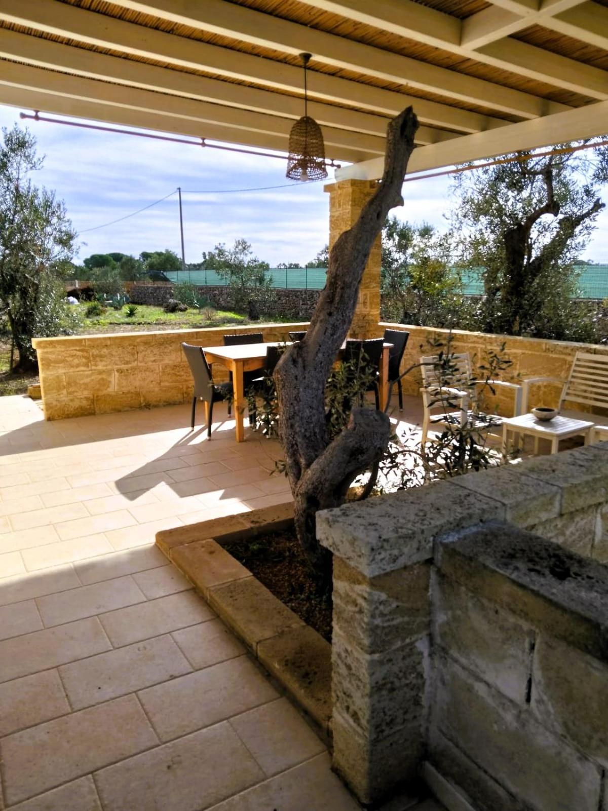 Borgo Rosso Terra Aparthotel Галиполи Екстериор снимка
