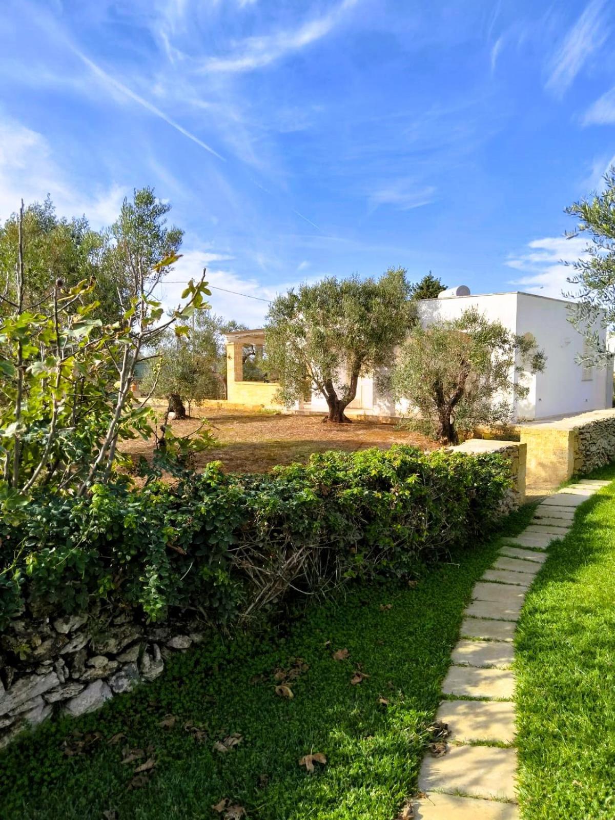 Borgo Rosso Terra Aparthotel Галиполи Екстериор снимка
